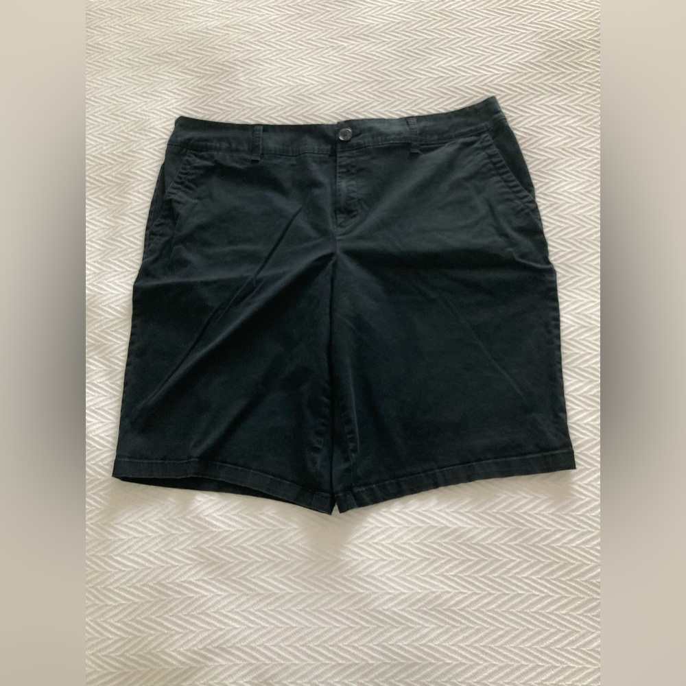 Liz Claiborne Black Bermuda Chino Shorts.  Size 18w